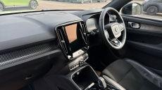 Volvo Xc40 2.0 B4P R DESIGN Pro 5dr AWD Auto Petrol Estate